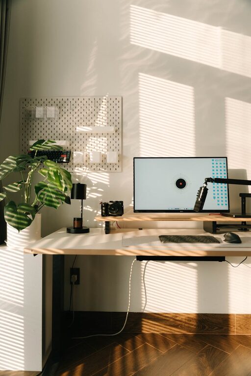 Tips for Creating a Relaxing Home Workspace to Boost Productivity